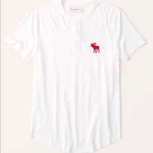 NWT Abercrombie & Fitch Curved Hem Henley Tee Men’s XL